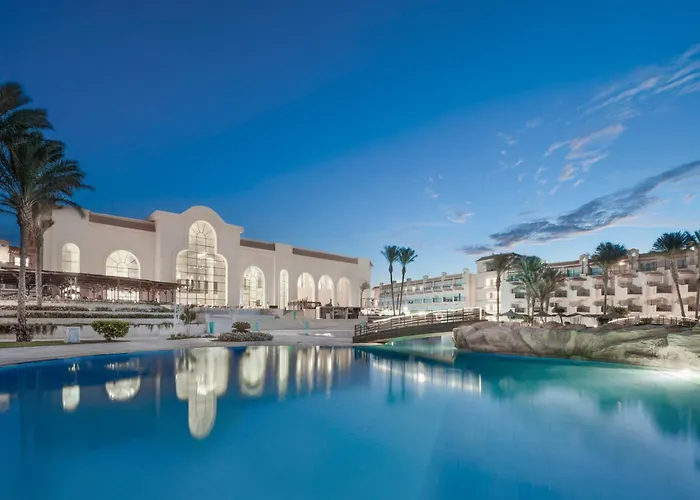 Üdülőközpont Pyramisa Sahl Hasheesh 5*