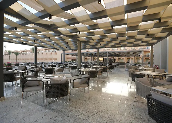 Üdülőközpont Pyramisa Sahl Hasheesh 5*